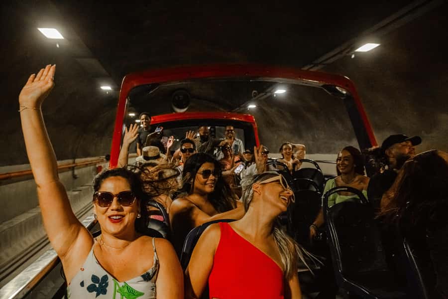 Skyline Night Tour Rio de Janeiro - Panoramic City Tour Rio Samba Bus - Pickup in Copacabana: how to avoid the most common hassle