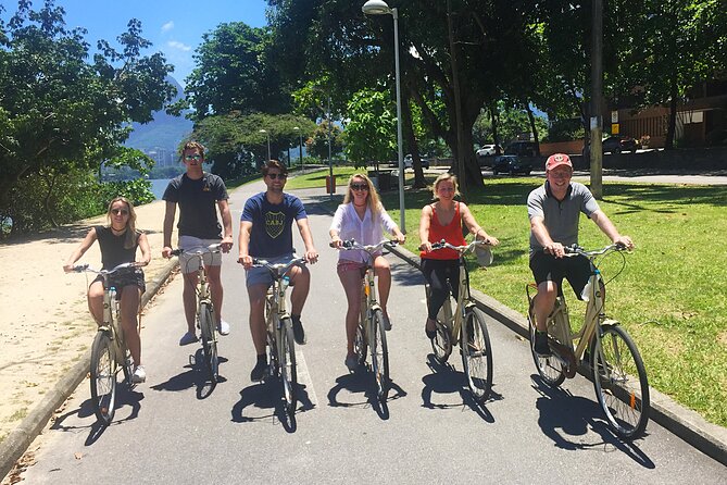 Small-Group Urban Bike Tour in Rio de Janeiro - Copacabana Palace stop: the classic Rio photo moment
