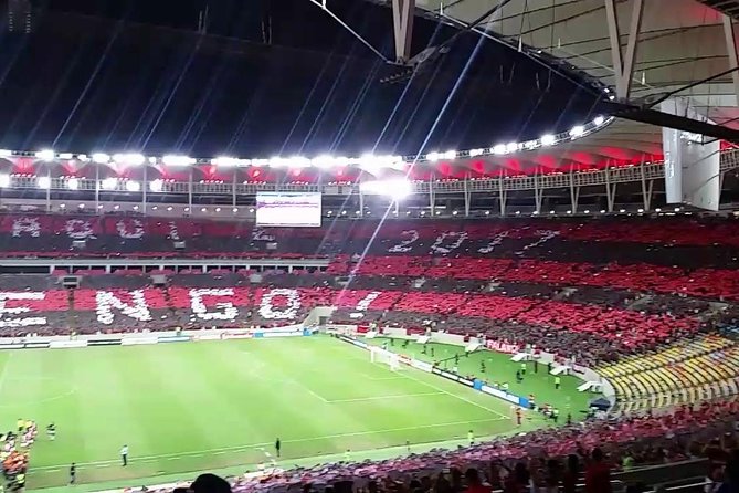 Soccer game in Rio de Janeiro with Local Supporter - The timing: why early arrival improves everything