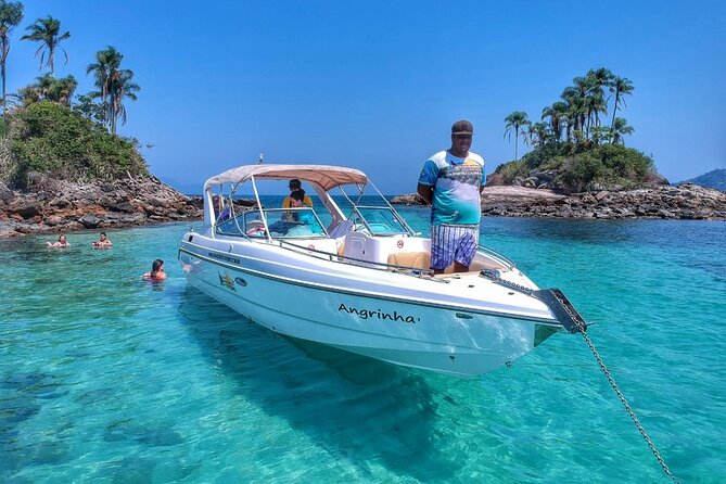 Speedboat ride - Paradise Islands - Angra dos Reis - Ilha da Gipóia and Praia das Flechas: Preserved Quiet on One Side, Shops on the Other