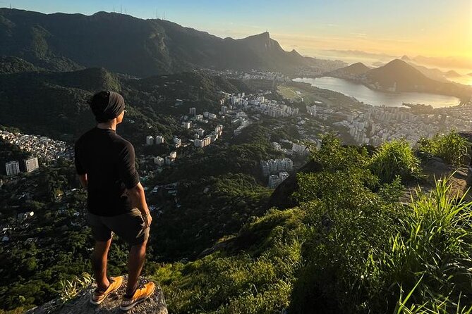 Sunrise and Sunrise Walk Two Brothers with Local Guide - The Atlantic Forest hike: 1.5 km, lanterns, and real stops