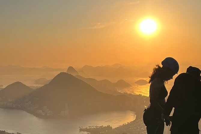 Sunrise at Morro 2 Irmãos - Vidigal - Rio de Janeiro - The 1-Hour Trail to Bico da Pedra: What the Climb Really Feels Like