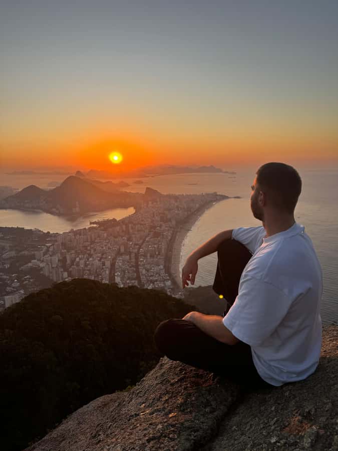 Sunrise at Morro Dois Irmãos + Vidigal Favela Experience - Key highlights you will feel immediately