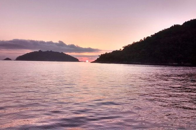Sunset Kayaking - A 2-Hour Sunset Paddle Through Paratys Urban Mangroves