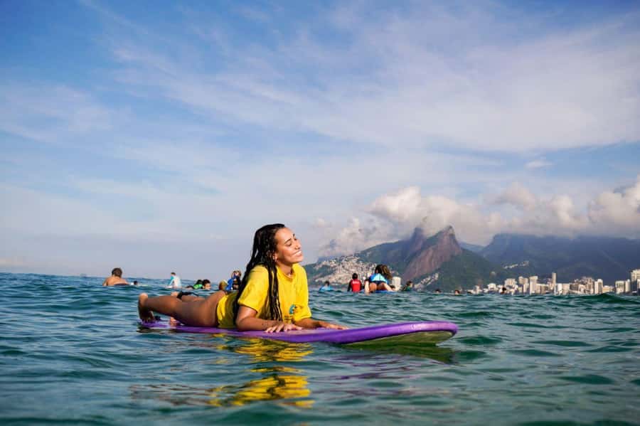 Surf lessons: in Arpoador in Ipanema. - Price and Value: Is $33 a Good Deal for an Hour?