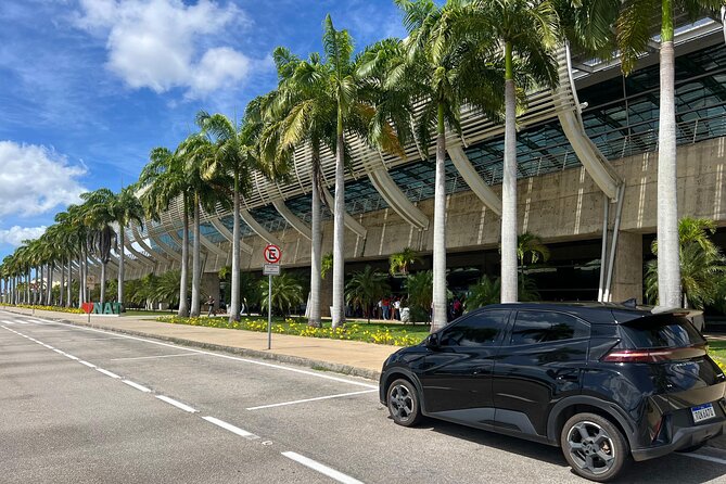 Transfers PIPA Airports in Premium Electric Cars - Arrival in Pipa: safe parking and real help with bags