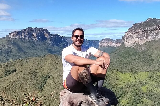 Trekking the valley of the pat 3 days/ GUIDE TUTY CHAPADA DIAMANTINA - Day 3: Rio Preto Areas to Cachoeirão do Pati, With the Red-Tied Hummingbird