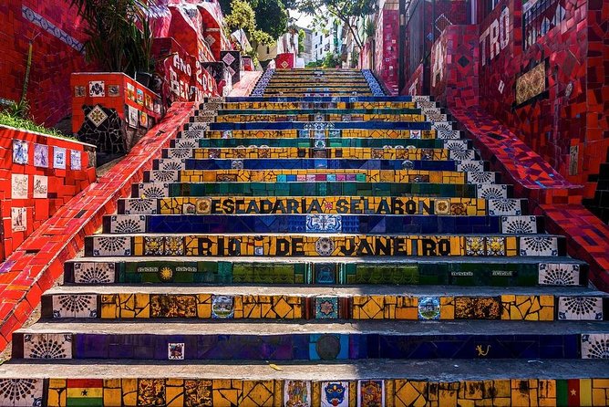 Walking tour of the bohemian neighborhoods of Santa Teresa and Lapa - Yellow Bonde tram ride: your first panoramic win