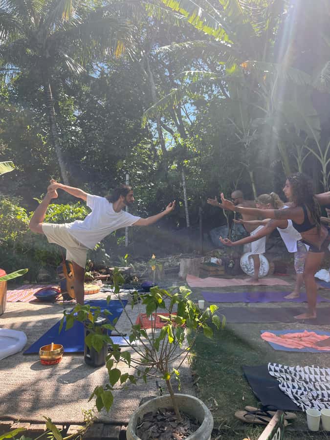 Yoga + Sound Healing - Ipanema Park - Meet Yuri Bringel and what his teaching style signals